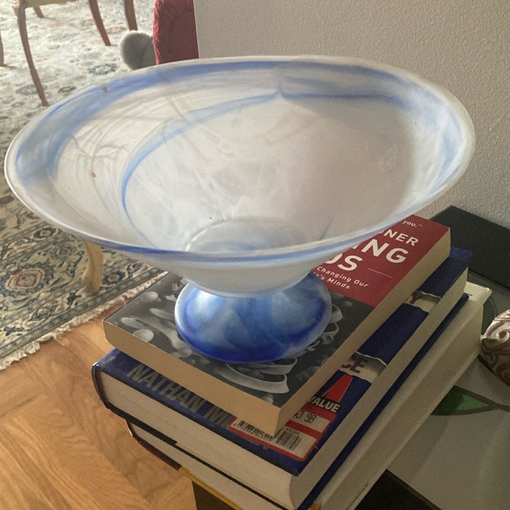 Vintage and rare Beautiful vintage opaque crystal blue swirl footed bowl